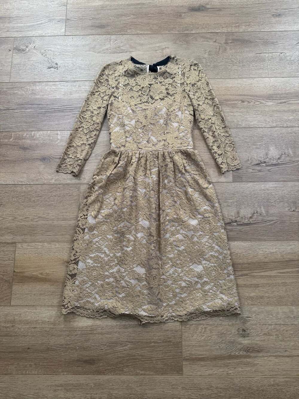Boden Gold Metallic Lace Long Sleeve Midi Dress with Back Bow - Picture 2 of 16